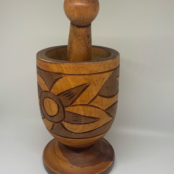 Vintage Hand Carved Wood Footed Mortar and Pestle Set! - Picture 9 of 11